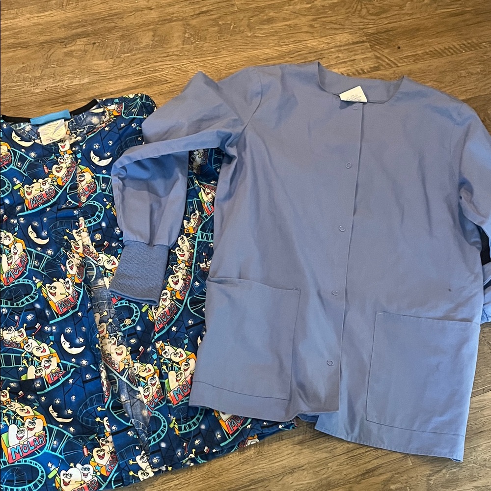 2  scrub Jacket